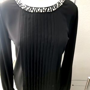 Pearls, pearls and more pearls Beautiful blouse